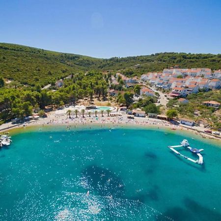 Apartman Ylli Нечуям Экстерьер фото