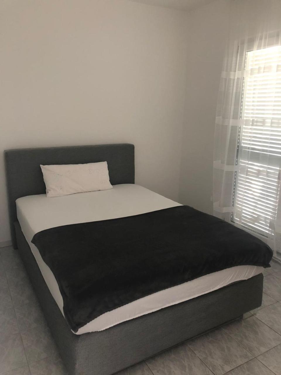 Apartman Ylli Нечуям Экстерьер фото